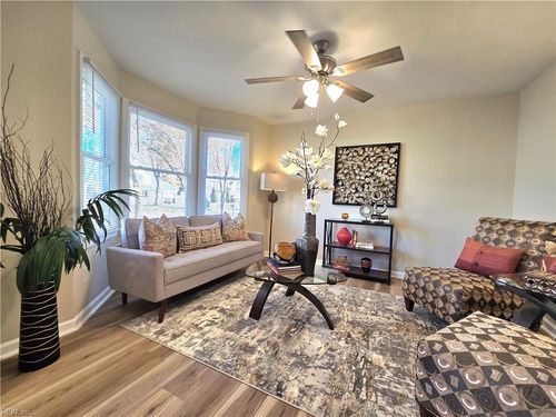 1637 Castlefield Rd, Virginia Beach, VA, 23456-5481 | Card Image