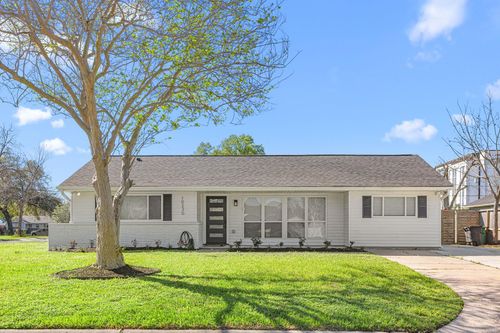 10230 Valencia Dr, Houston, TX, 77013-5227 | Card Image