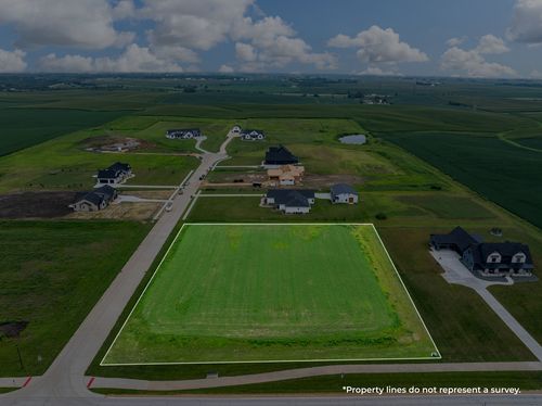 125 Ruby Ct, Long Grove, IA, 52756 | Card Image