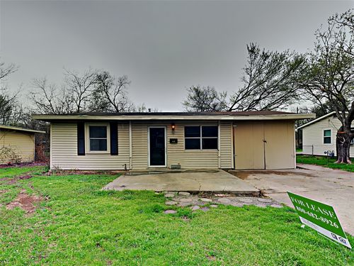 2815 Ash Park Dr, Richland Hills, TX, 76118-6602 | Card Image