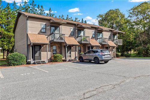 unit-a-370 Vista Cir, Winston-Salem, NC, 27106-1984 | Card Image