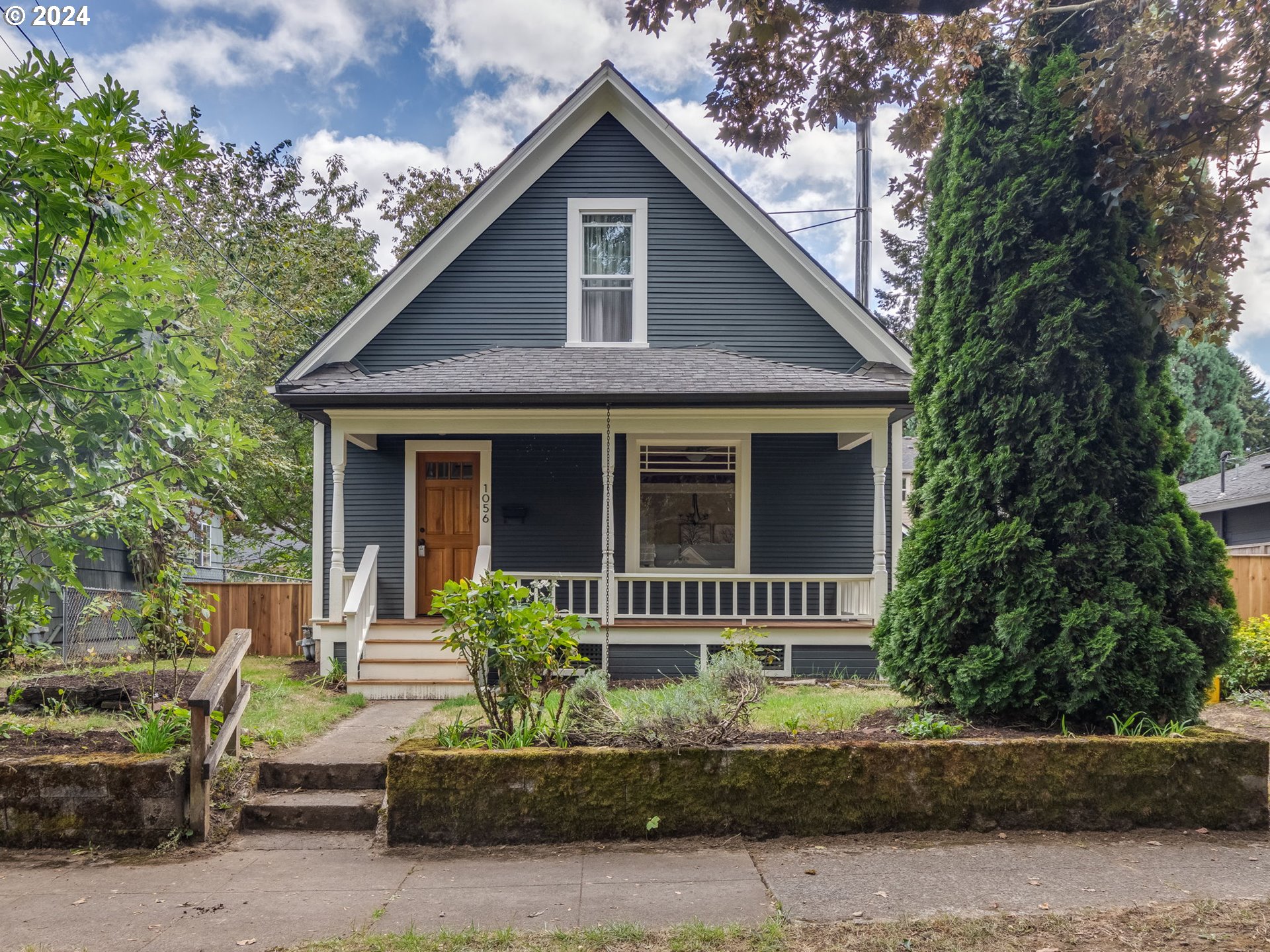 Madrona St, Portland, OR 97211