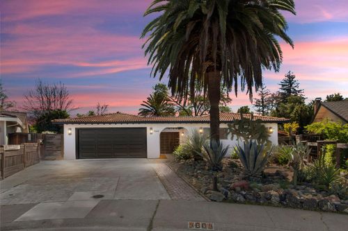 4664 Ladera Way, Carmichael, CA, 95608-1574 | Card Image