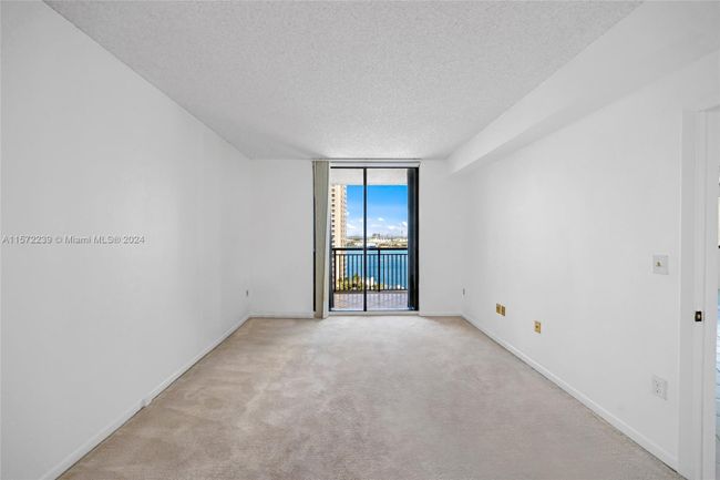 APT-1816 - 540 Brickell Key Dr, Condo with 2 bedrooms, 2 bathrooms and null parking in Miami FL | Image 25