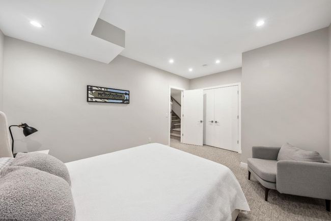 2523 21 St Sw, Home with 4 bedrooms, 3 bathrooms and 2 parking in Calgary AB | Image 37