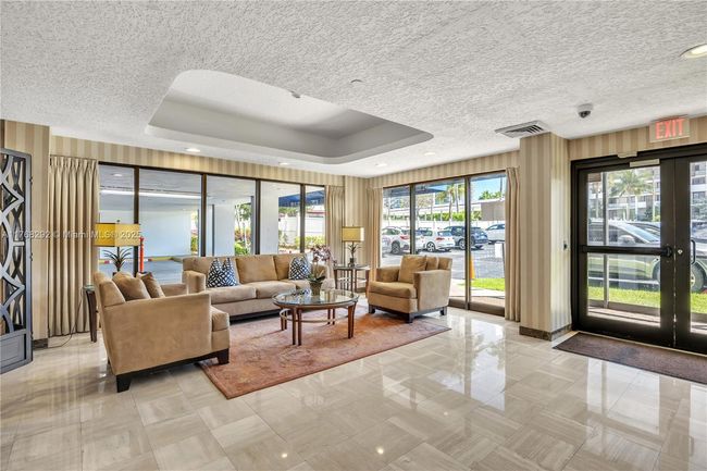 APT-1804 - 3031 N Ocean Blvd, Condo with 2 bedrooms, 2 bathrooms and null parking in Fort Lauderdale FL | Image 29
