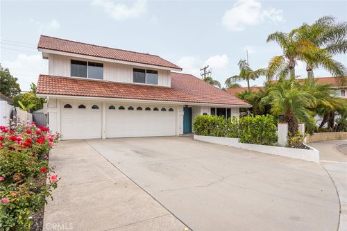20531 Callieburn Cir, Huntington Beach, CA, 92646-5803 | Card Image