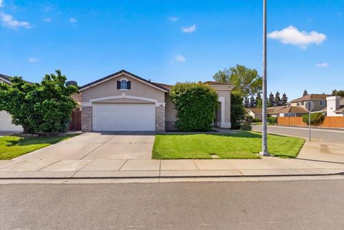 3400 Sleepy Hollow Ln, Modesto, CA, 95355-7806 | Card Image