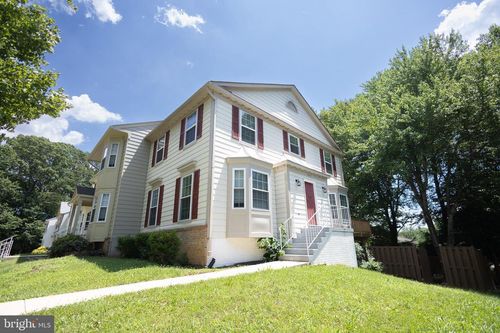 4971 Lambsgate Ln, WOODBRIDGE, VA, 22193-4338 | Card Image