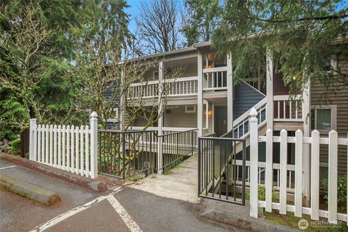 apt-g201-15246 Se 43rd Ct, Bellevue, WA, 98006-2558 | Card Image