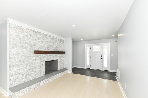 7748 Hillcrest Dr, Mooresville, IN, 46158-7436 | Card Image