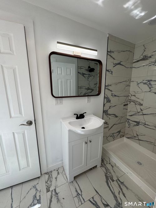 139 Poplar St, New Haven, CT, 06513-4329 | Card Image