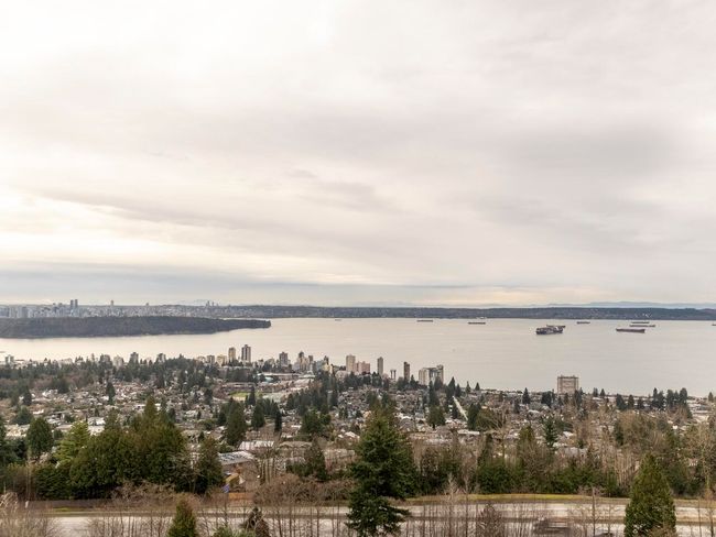 60 - 2212 Folkestone Way, Condo with 2 bedrooms, 2 bathrooms and 2 parking in West Vancouver BC | Image 30