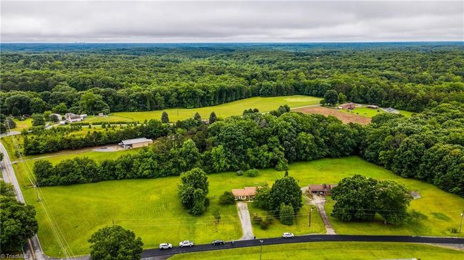 3740 Worrell Dr, House other with 3 bedrooms, 2 bathrooms and null parking in Tobaccoville NC | Image 9