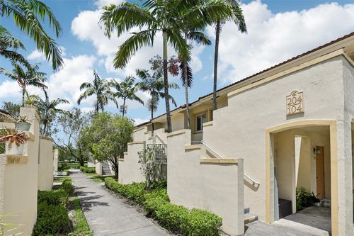 201-6235 Sw 47th Mnr, Davie, FL, 33314-4425 | Card Image