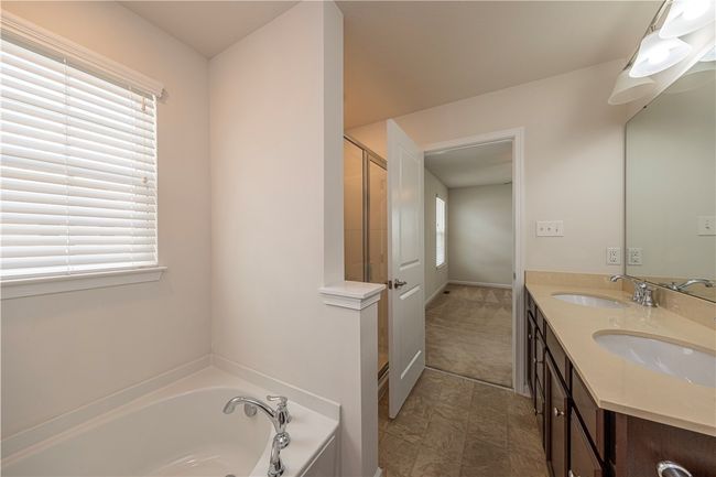 2801 Pointe View Dr, Townhouse with 3 bedrooms, 3 bathrooms and 2 parking in Mars PA | Image 35