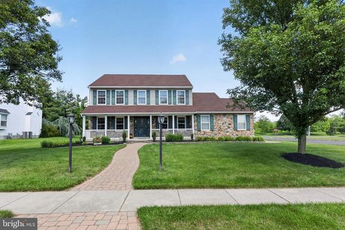 203 Glenview Dr, WARRINGTON, PA, 18976-1660 | Card Image