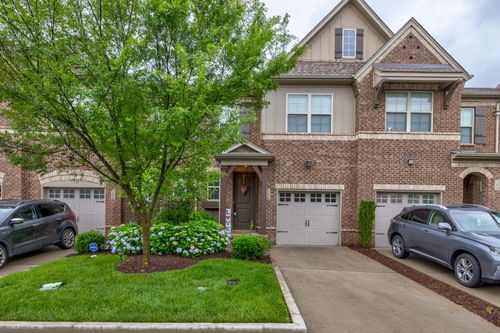 206 Bixby Private Ln, Hendersonville, TN, 37075-1421 | Card Image