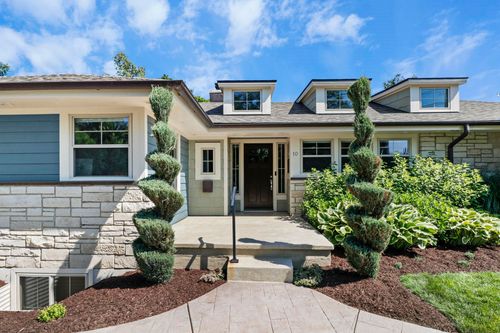10 Roxbury Road, Maple Bluff, WI, 53704 | Card Image