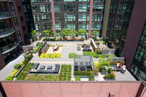 611-112 King St W, Dundas, ON, L9H1V2 | Card Image