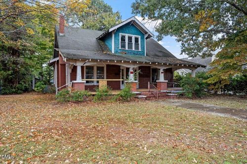 208 W Church St, Benson, NC, 27504-1332 | Card Image