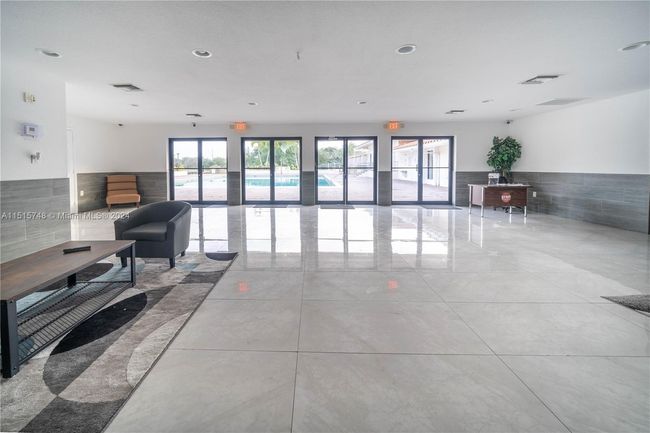 APT-914 - 4174 Inverrary Dr, Condo with 2 bedrooms, 2 bathrooms and null parking in Lauderhill FL | Image 36