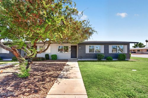 10931 W Thunderbird Blvd, Sun City, AZ, 85351-2523 | Card Image
