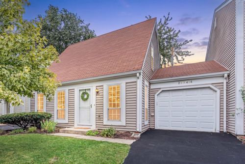 29W456 Blackthorn Ln, Warrenville, IL, 60555-2615 | Card Image