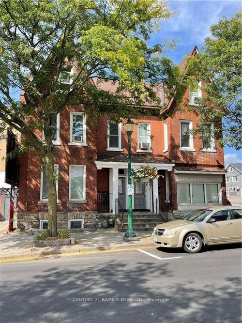 240-246 King St W, Brockville, ON, K6V3R9 | Card Image