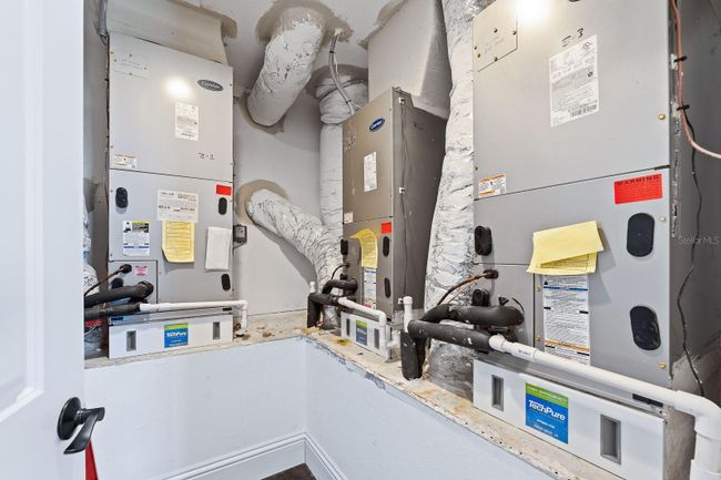 Laundry room with chute | Image 60
