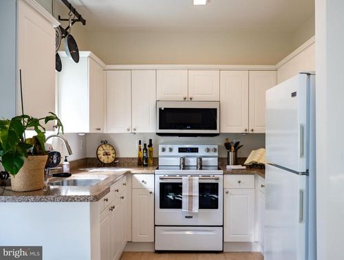 apt-3115-4561 Strutfield Ln, ALEXANDRIA, VA, 22311-4979 | Card Image