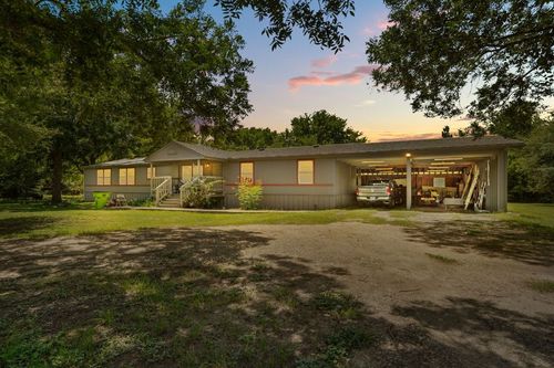 327 Laura Ln, Bastrop, TX, 78602-7638 | Card Image
