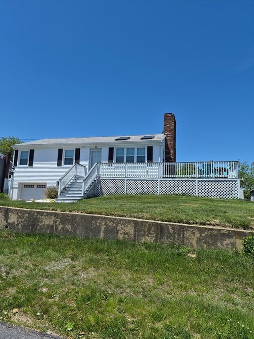 61-61 Hilltop Ave., Plymouth, MA, 02360 | Card Image