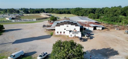 839 E Illinois Ave, Vinita, OK, 74301-3319 | Card Image