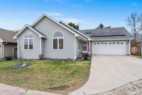 420 Village Court, Cambridge, MN, 55008 | Card Image