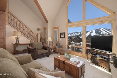 Living Room overlooking Mountain | Image 1