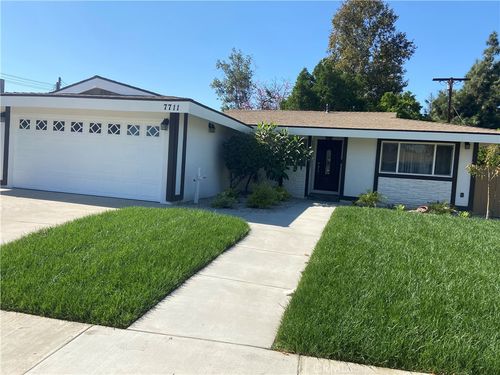 7711 Van Noord Avenue, North Hollywood, CA, 91605 | Card Image