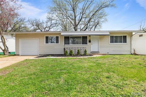 190 Coteau Ln, Florissant, MO, 63033-5922 | Card Image
