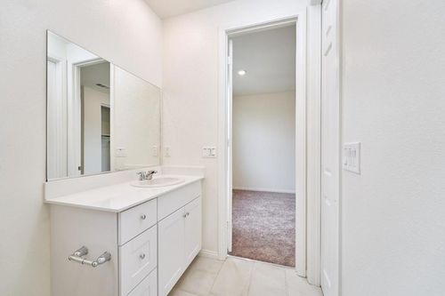 729 Daniel Freeman Cir, Inglewood, CA, 90301 | Card Image