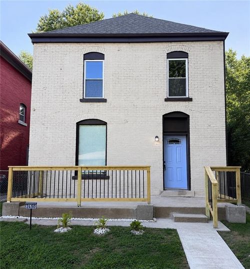 2450 Olive St, Kansas City, MO, 64127-3837 | Card Image