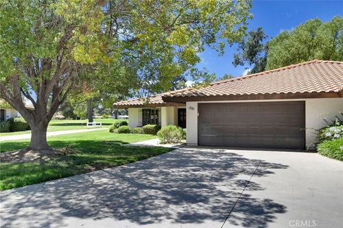 1221 Seven Hills Dr, Hemet, CA, 92545-7737 | Card Image