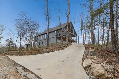 201 Rocky Rd, Dawsonville, GA, 30534-6067 | Card Image