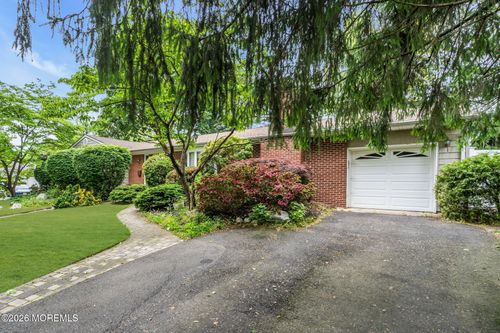 3 Packard Rd, East Brunswick, NJ, 08816-4121 | Card Image