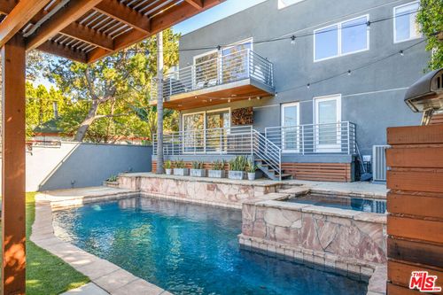 6830 Cahuenga Park Trail, Los Angeles, CA, 90068 | Card Image