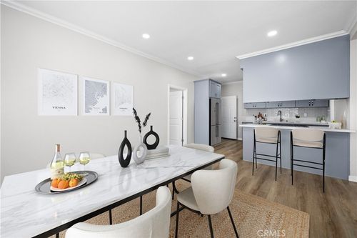 1631 Atlantic Ave, Long Beach, CA, 90813-2016 | Card Image