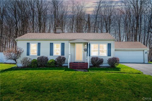 22 Cedarbrook Cres, Whitesboro, NY, 13492-2307 | Card Image