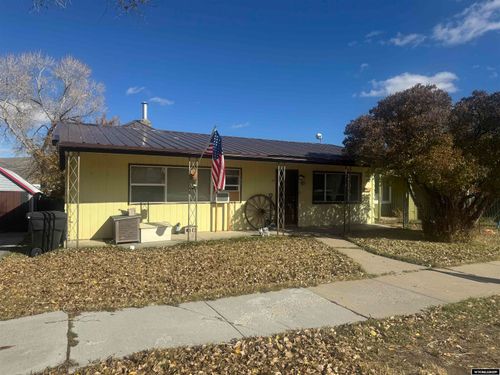 914 Cedar Ave, Kemmerer, WY, 83101-2920 | Card Image