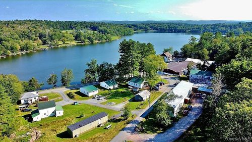 23 Crestwood Rd, Lake Huntington, NY, 12752-5013 | Card Image