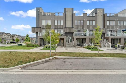 3-261 Skinner Rd, Waterdown, ON, L8B1W6 | Card Image
