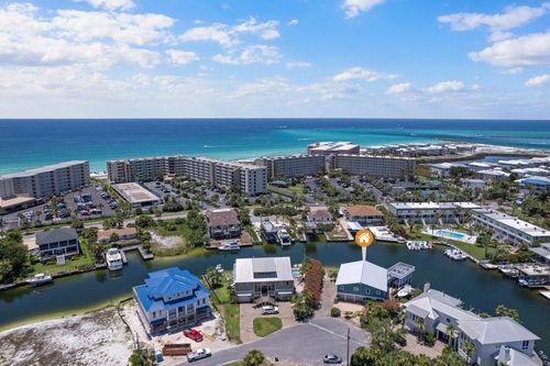 500 Vera Cruz Dr, Destin, FL, 32541-3016 | Card Image